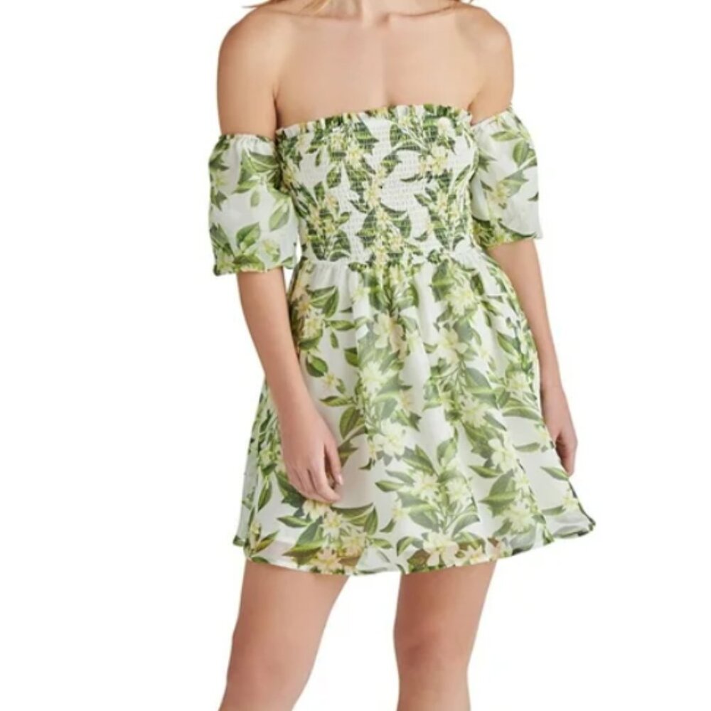 ✨ Betsey Johnson Women’s Babydoll Dress with Puff Sleeves – Green Color - Size L